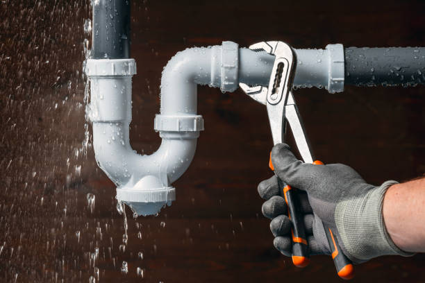 Professional Leak Detection technician working in Creston, NC